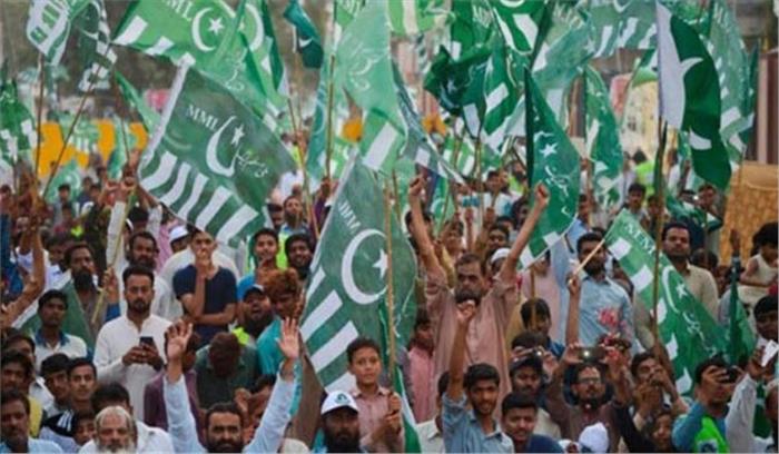 पाकिस्तान में चुनाव अनिश्चितता के बीच बुधवार को मतदान