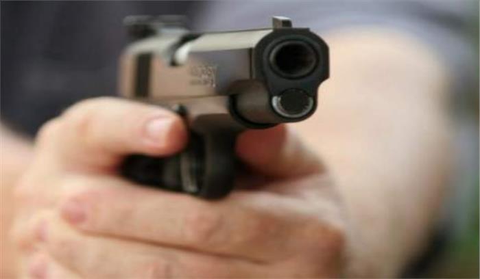 आतंकवादियों ने शोपियां में एनसी कार्यकर्ता को मारी गोली