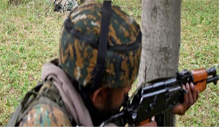 कश्मीर :आतंकवादियों ने घर में घुसकर अंधाधुंध गोलियां चलायी,तीन घायल