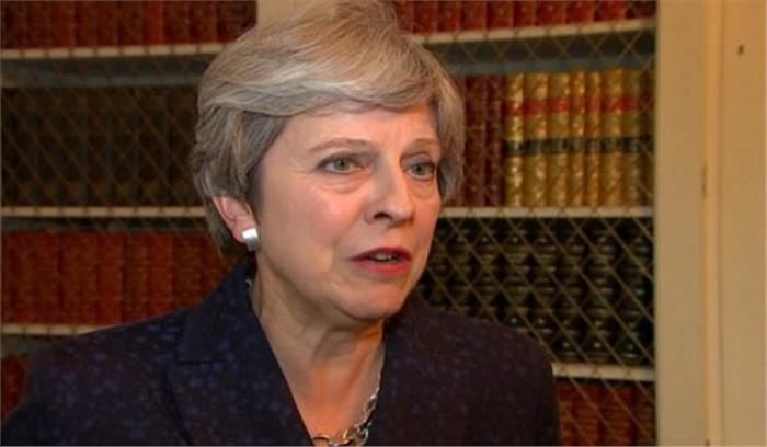 थेरेसा मे की हत्या की साजिश नाकाम, दो गिरफ्तार थेरेसा मे की हत्या की साजिश नाकाम, दो गिरफ्तार