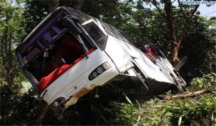 थाइलैंड बस दुर्घटना में 18 की मौत