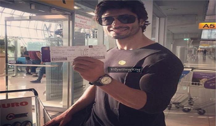 थाईलैंड में जंगली की टीम ने मनाया विद्युत जामवाल का जन्मदिन थाईलैंड में जंगली की टीम ने मनाया विद्युत जामवाल का जन्मदिन