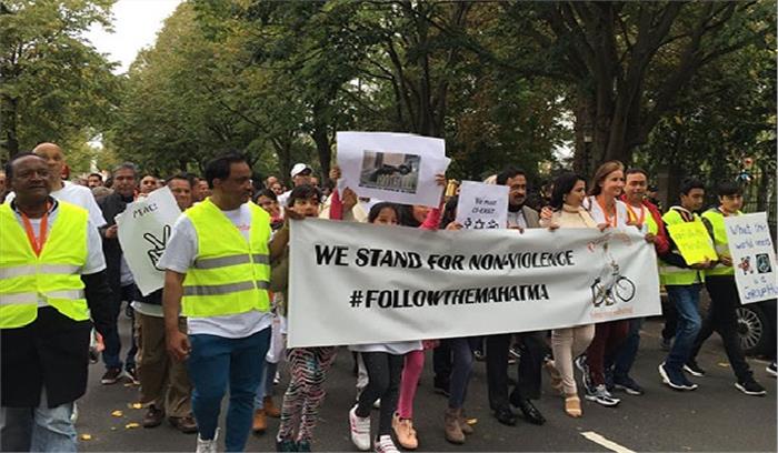 द हेग में आयोजित गांधी मार्च में 800 लोगों ने हिस्सा लिया