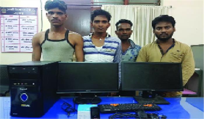 चोरी के 3 आरोपी एवं चोरी का मोबाईल खरीदने वाला गिरफ्तार