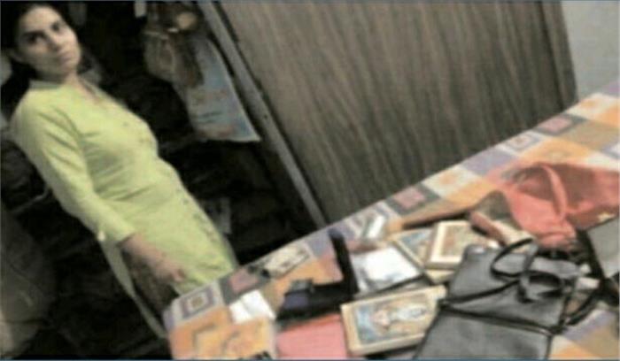 फ्लैट का ताला तोड़ चोर ले गए नकदी व जेवरात