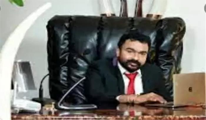 केरल फर्जी एंटीक डीलर के पास हैं सिर्फ 176 रुपये