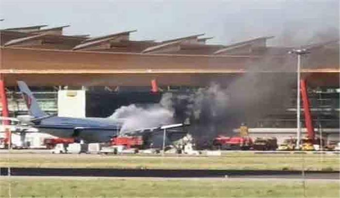 पिनाराई ने हवाई अड्डे पर दी सदाशिवम को विदाई