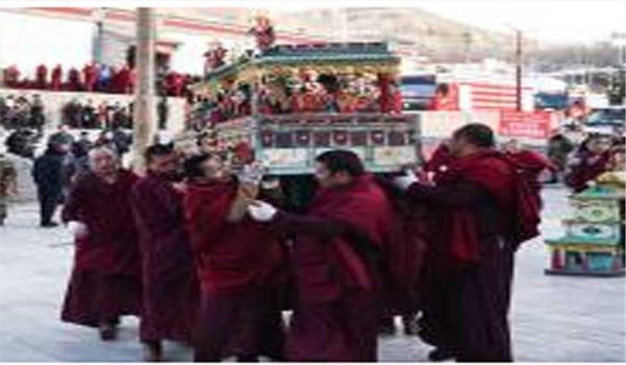 तिब्बत के ल्हासा में बौद्ध जोखांग मठ में लगी आग