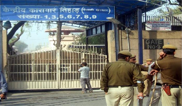 तिहाड़ में कानूनी सलाह को लगा कैंप