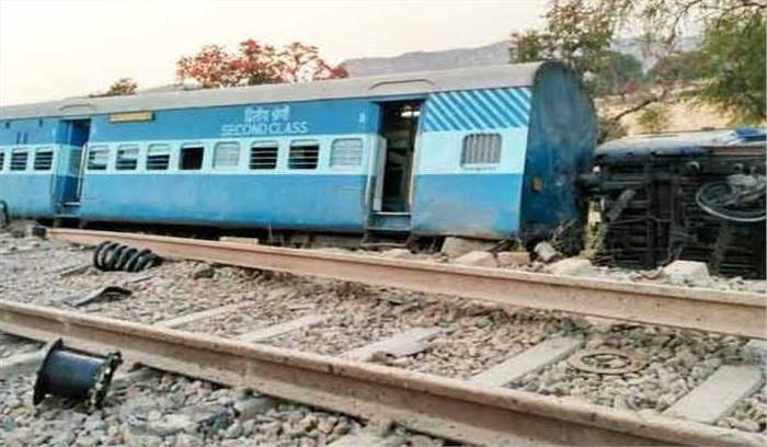 तिरुनेलवेली-पुणे विशेष एक्सप्रेस ट्रेन के 7 डिब्बे पटरी से उतरे