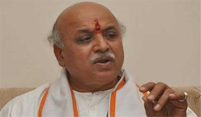 तोगड़िया सड़क हादसे में बचे, लगाया हत्या की साजिश का आरोप