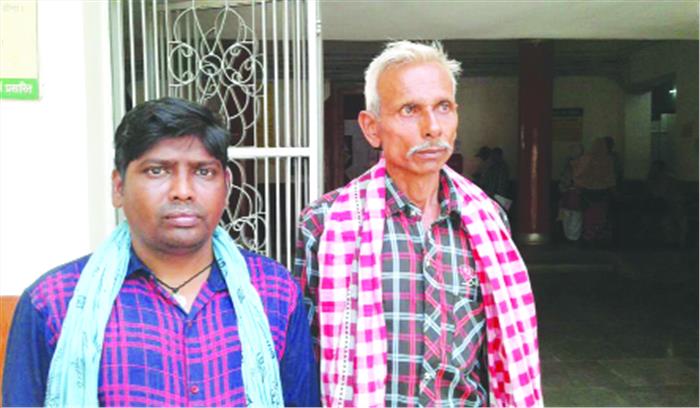 शौचालय निर्माण में एक तिहाई राशि देने का आरोप