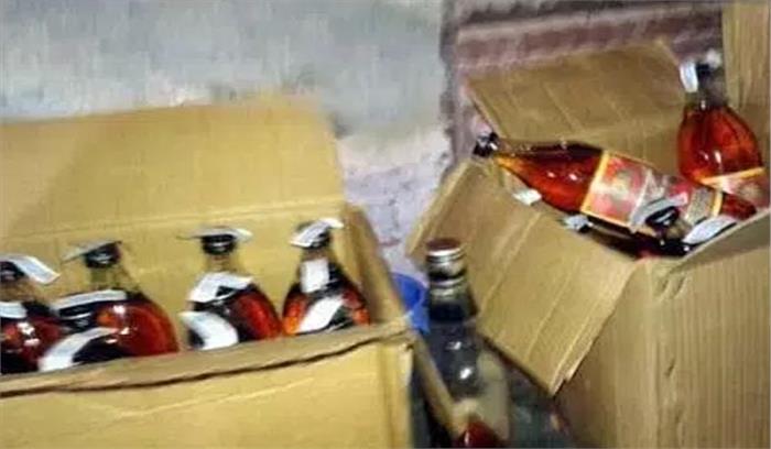 दिल्ली सरकार के शौचालय में बेची जा रही थी अवैध शराब,डूसिब सीईओ के निरीक्षण में हुआ खुलासा