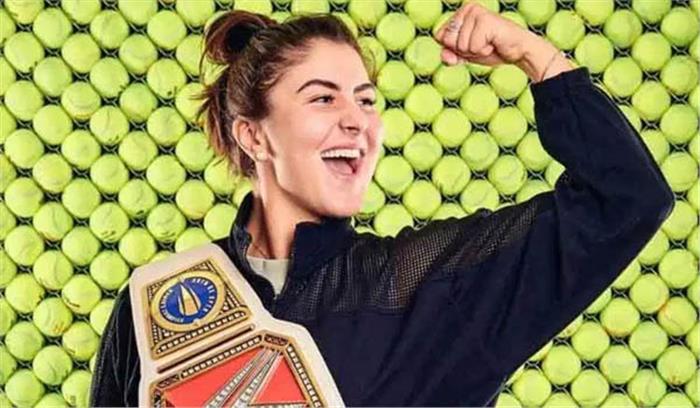 यूएस ओपन चैम्पियन बियांका को मिला कस्टमाइज्ड डब्ल्यूडब्ल्यूई बेल्ट