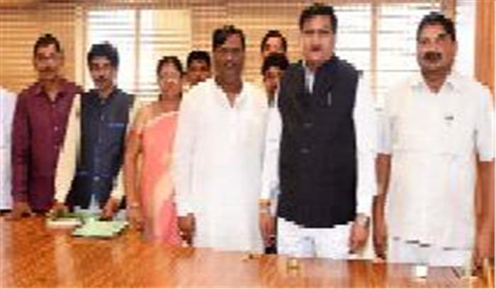 सहकारिता मंत्री से जनप्रतिनिधियों ने की मुलाकात