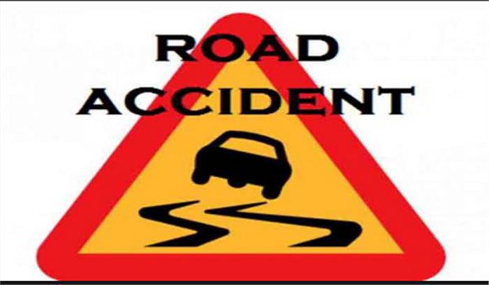 सड़क दुर्घटना में एक व्यक्ति की मौत, 15 घायल