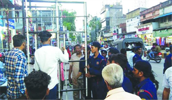 मालवीय रोड को अभियान चलाकर अवैध कब्जो से मुक्त करवाया