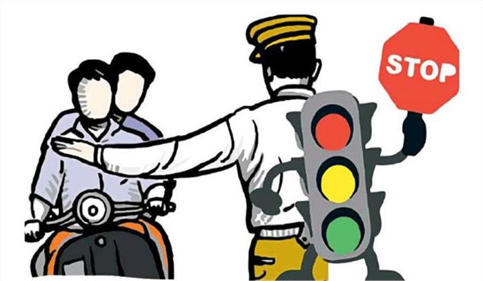 यातायात नियमों का पालन करने पुलिस ने की अपील यातायात नियमों का पालन करने पुलिस ने की अपील