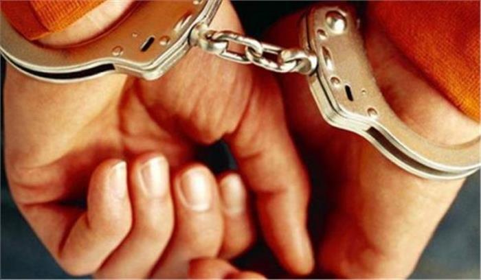 ट्रेन में छात्रा से छेड़छाड़ करने वाला टीटी गिरफ्तार