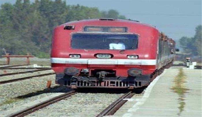 जम्मू कश्मीर में ट्रेन सेवा बहाल