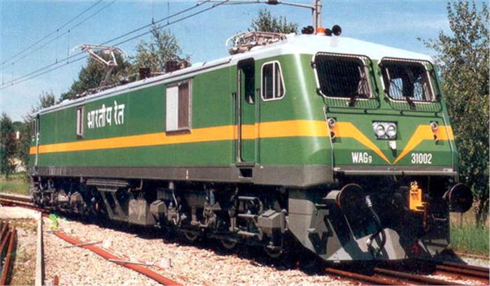 रेल चालकों को 10 किमी दूर से दिख जाएगा सिग्नल