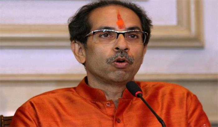 मुंबई लोकल ट्रेनों के रोके जाने पर फैसला मुख्यमंत्री लेंगे : स्वास्थ्य मंत्री