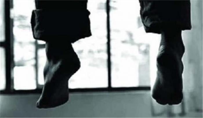 मानसिक रूप से परेशान युवक ने लगाई फांसी