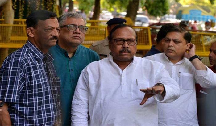 तृणमूल सांसद का दावा, नेताजी की सभी फाइलों को अवर्गीकृत किया जाना बाकी