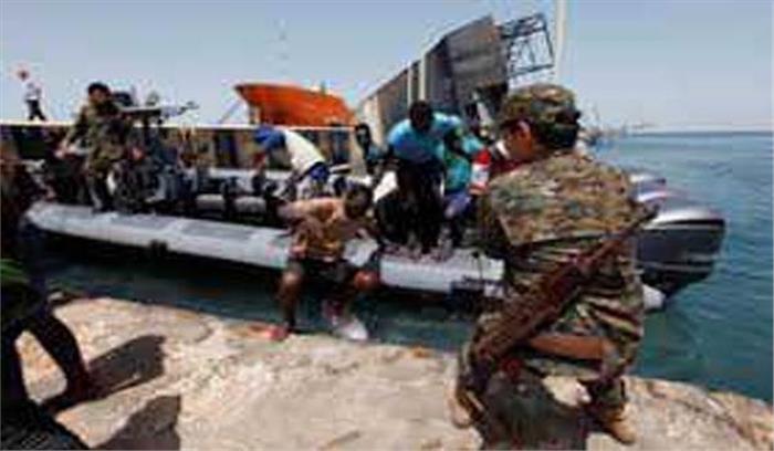 लीबिया कोस्ट गार्ड ने तट से नौसेना ने 62 घुसपैठियों को बचाया