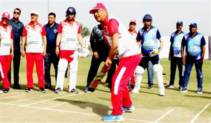 मुख्यमंत्री त्रिवेन्द्र ने उत्तराखंड क्रिकेट लीग का शुभारंभ किया मुख्यमंत्री त्रिवेन्द्र ने उत्तराखंड क्रिकेट लीग का शुभारंभ किया