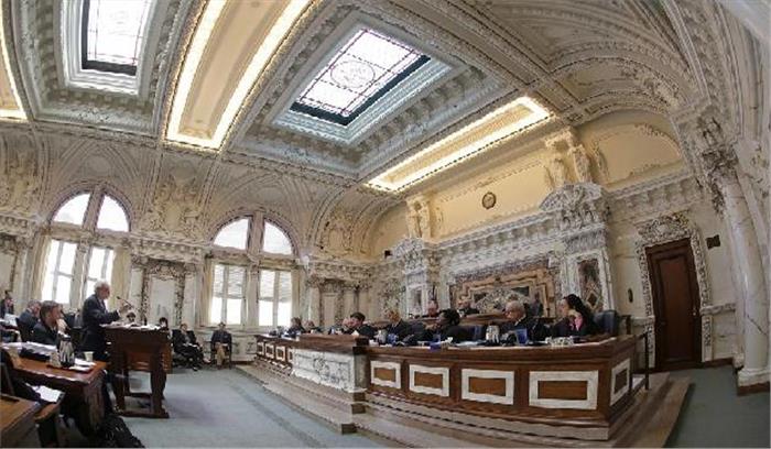 अदालत ने ट्रंप के यात्रा प्रतिबंध आदेश पर रोक बरकरार रखी