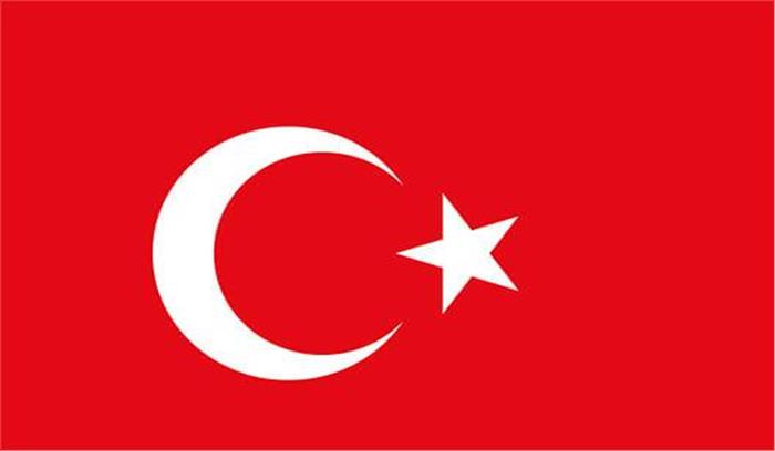 तुर्की  में राष्ट्रपति जनमत संग्रह के लिए मतदान शुरू