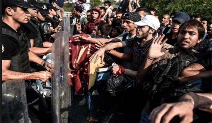 देशव्यापी अभियान के तहत तुर्की में 2,648 अवैध प्रवासी हिरासत में देशव्यापी अभियान के तहत तुर्की में 2,648 अवैध प्रवासी हिरासत में