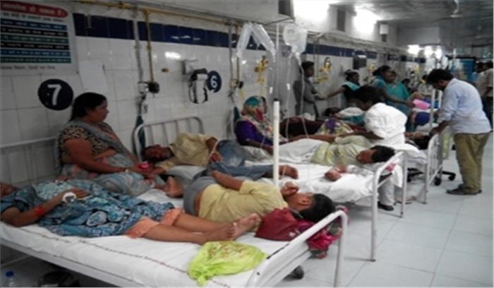 प्रसूति वार्ड के एक बेड में दो-दो मरीज प्रसूति वार्ड के एक बेड में दो-दो मरीज