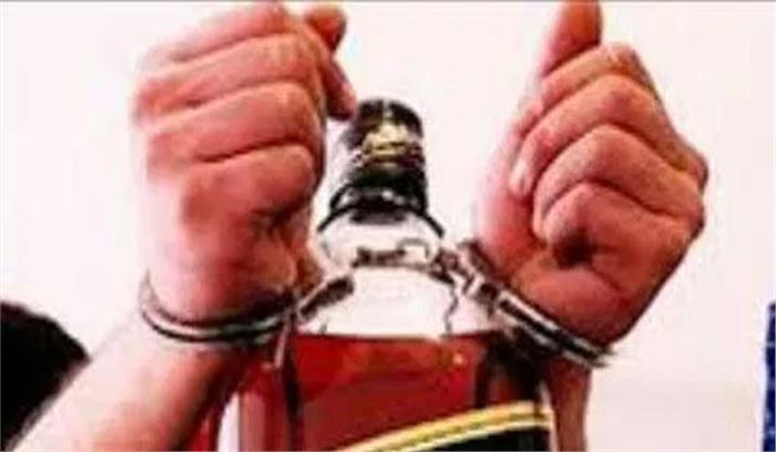 उप्र : 5 लाख की अवैध शराब के साथ 3 गिरफ्तार