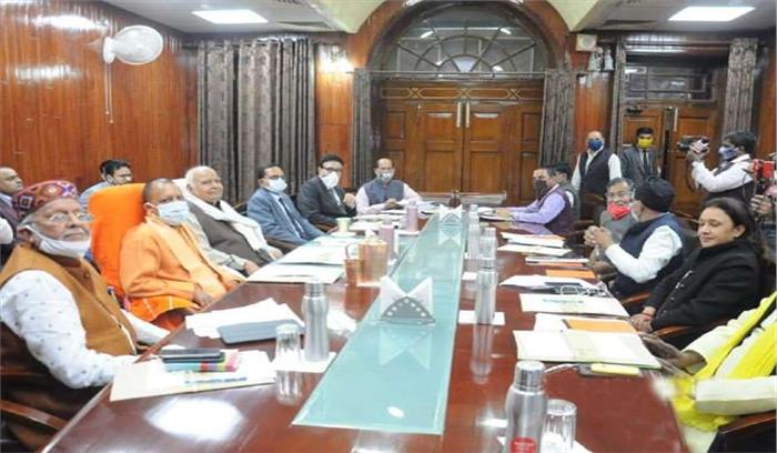 उप्र : निराश्रितों को आर्थिक मदद देने का मुख्यमंत्री का निर्देश