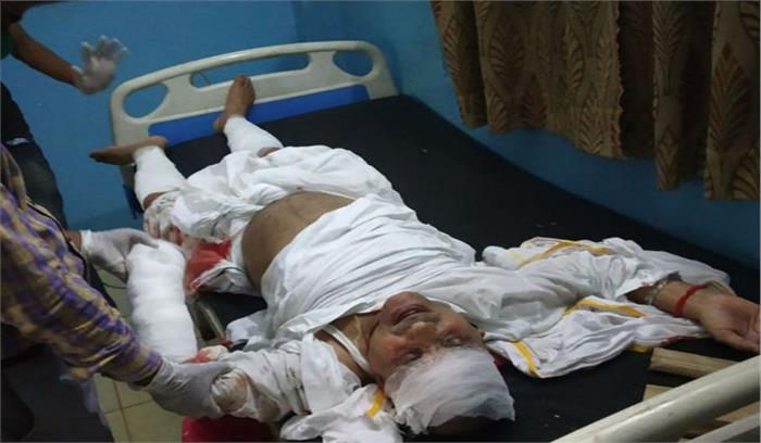 उप्र : भाजपा एमलएसी देवेंद्र सिंह सड़क हादसे में घायल