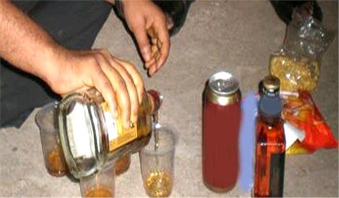 उप्र : शराब पीने से 2 सगे भाइयों समेत 5 लोगों की मौत