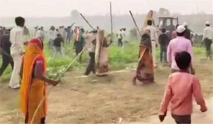 उप्र में मुआवजे के लिए किसानों का प्रदर्शन हुआ उग्र