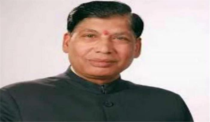 उप्र : मंत्री ने 2 कार्यकर्ताओं को थाने से रिहा कराया उप्र : मंत्री ने 2 कार्यकर्ताओं को थाने से रिहा कराया