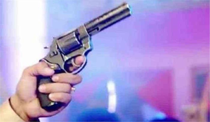 उप्र : शादी समारोह में हर्ष फायरिंग, 3 घायल