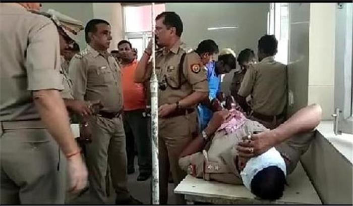 उप्र : दरोगा की पिस्टल से चली गोली, 6 पुलिसकर्मी घायल