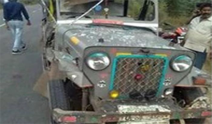 उप्र : जीप व डंपर की जबर्दस्त टक्कर में 7 की मौत, कई घायल