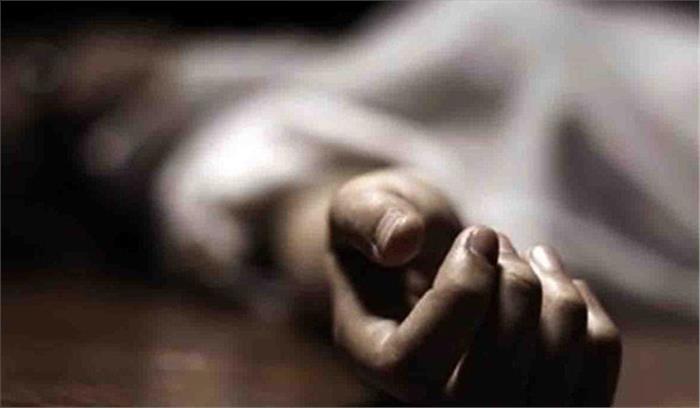 उप्र : चलती ट्रेन से गिरकर 1 छात्रा की मौत, दूसरी गंभीर