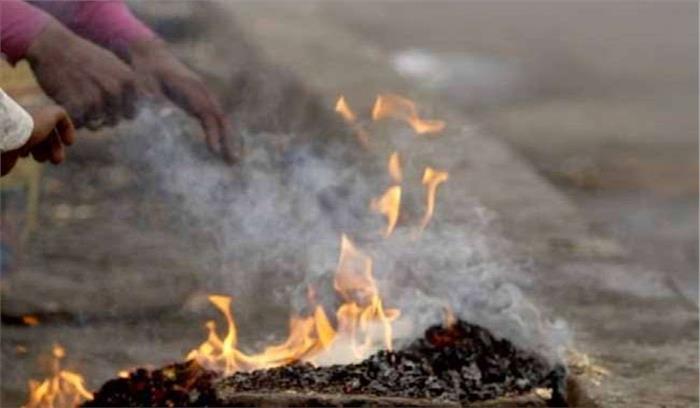 उप्र : 4 डिग्री न्यूनतम तापमान से ठिठुरा बुंदेलखंड उप्र : 4 डिग्री न्यूनतम तापमान से ठिठुरा बुंदेलखंड