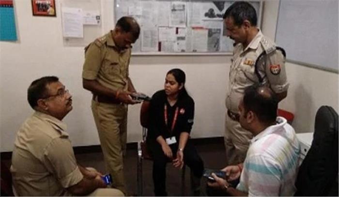 उप्र : वोडाफोन सेंटर से 8 लाख रुपये लूटे