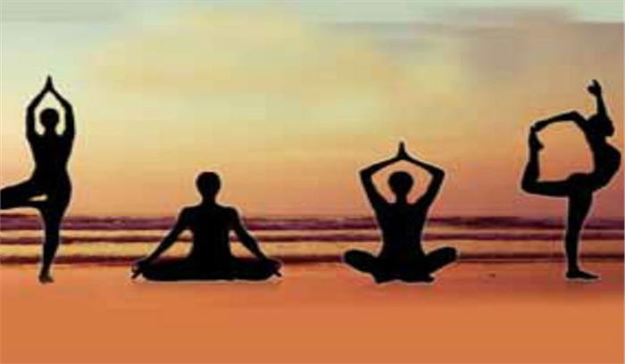 उप्र : कोविड-19 के बचाव में पुलिस परिवार का योगा सत्र शुरू