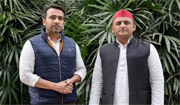 यूपी चुनाव : अखिलेश से मिले जयंत, गठबंधन पर हुआ मंथन
