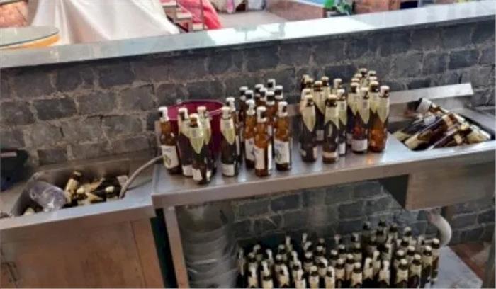 यूपी के शॉपिंग मॉल में भी अब हो सकेगी महंगी शराब की बिक्री यूपी के शॉपिंग मॉल में भी अब हो सकेगी महंगी शराब की बिक्री