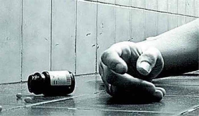 उप्र : पत्नी से विवाद के बाद युवक ने जहर खाकर जान दी उप्र : पत्नी से विवाद के बाद युवक ने जहर खाकर जान दी